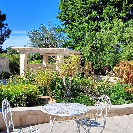 Trullo Bosco Libero Hébergement de vacances