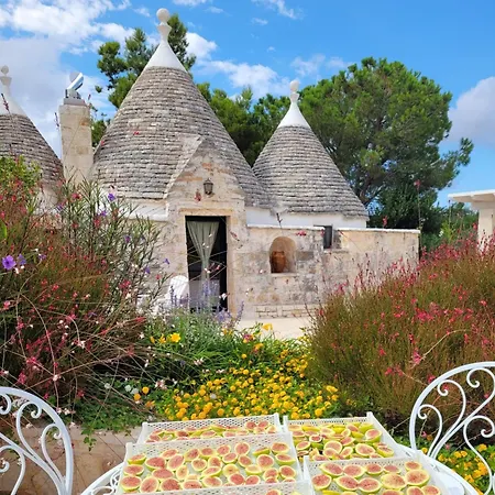 Trullo Bosco Libero Dom wakacyjny *